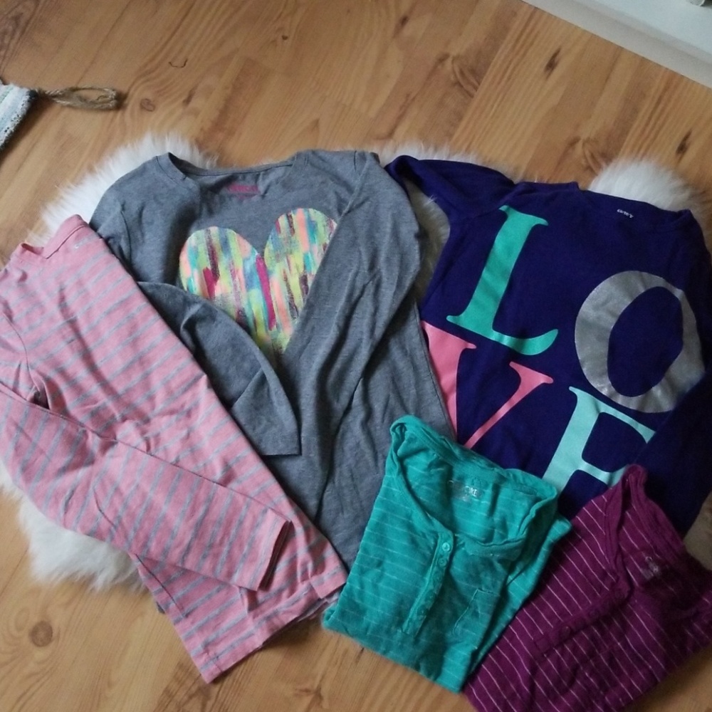 7/8 lot of tops
